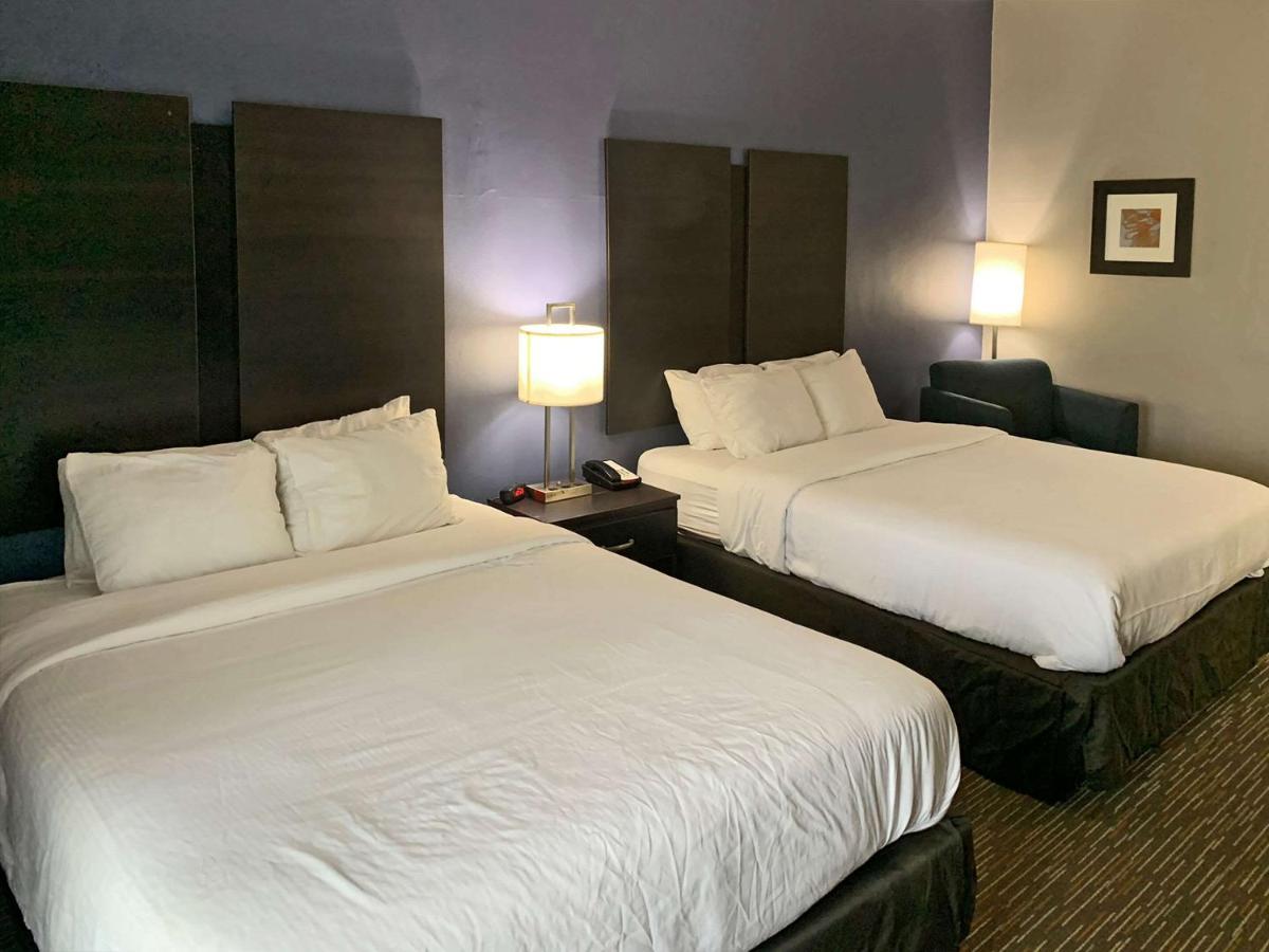 Comfort Inn & Suites Columbus North Экстерьер фото